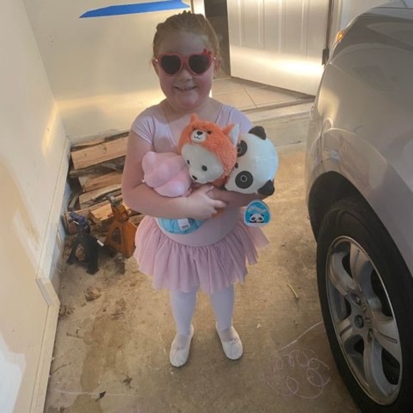 Meet your Posher, Christen - Picture 1 of 1